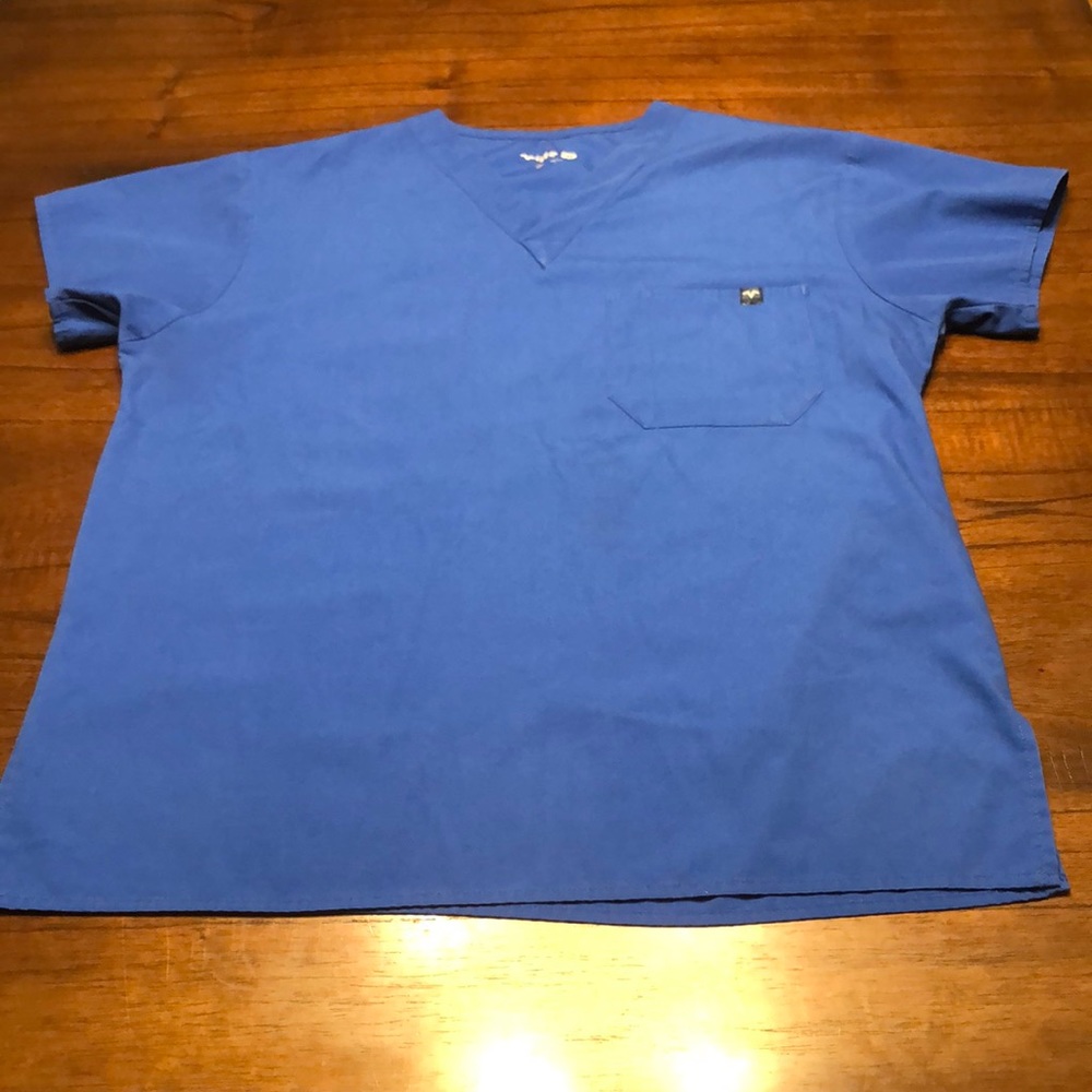 V Life Scrub Top Medium